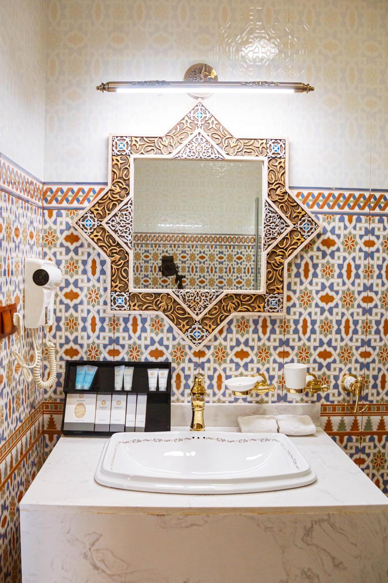 Jannat Resort Osh Oda fotoğraf